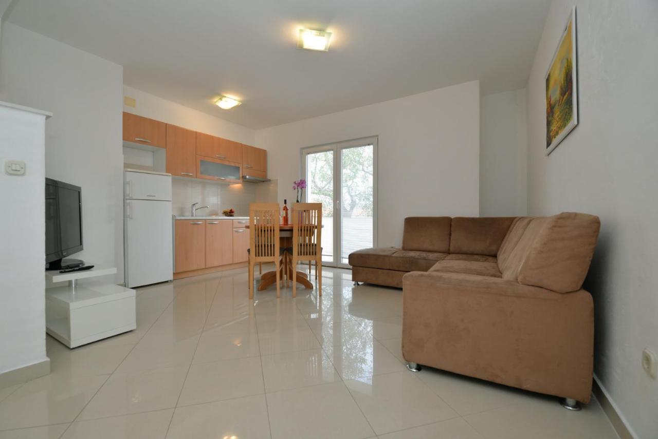 Apartmani Vedrana, มูร์แตร์ ภายนอก รูปภาพ