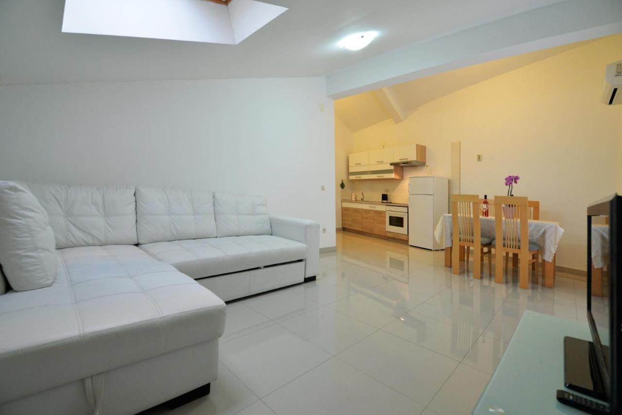 Apartmani Vedrana, มูร์แตร์ ภายนอก รูปภาพ