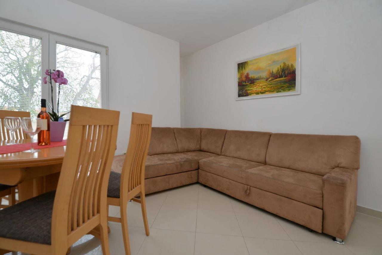 Apartmani Vedrana, มูร์แตร์ ภายนอก รูปภาพ