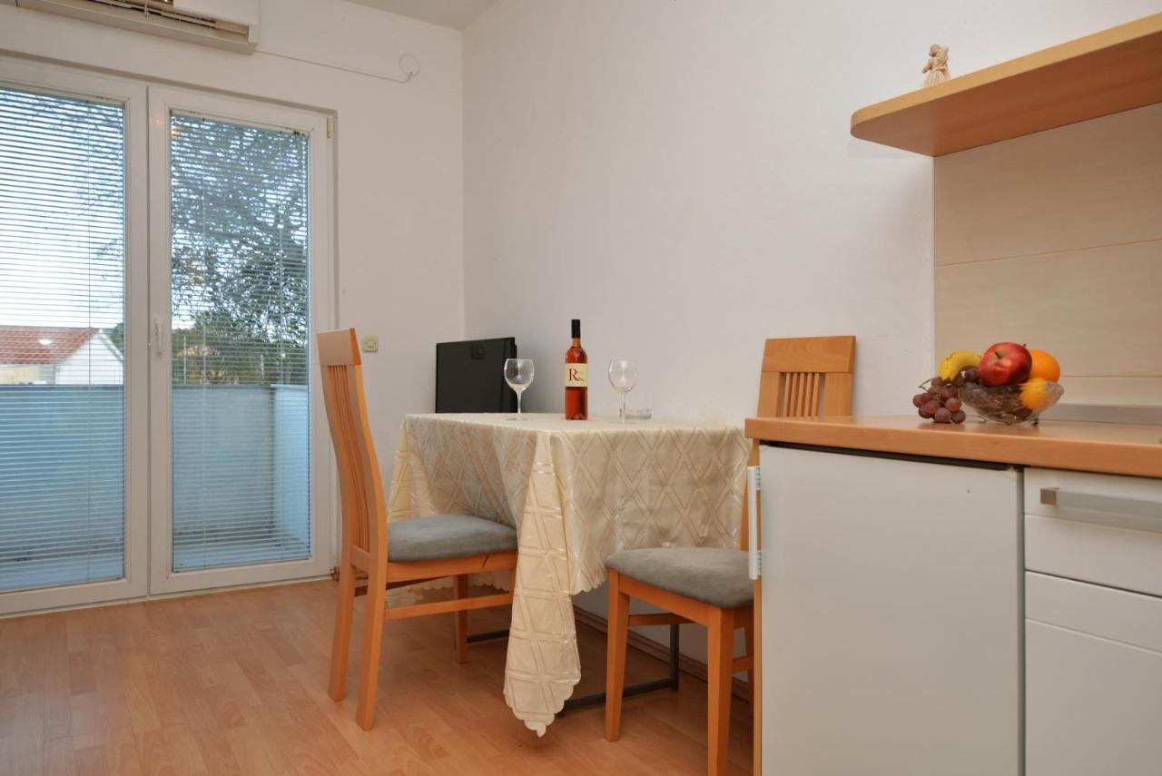 Apartmani Vedrana, มูร์แตร์ ภายนอก รูปภาพ