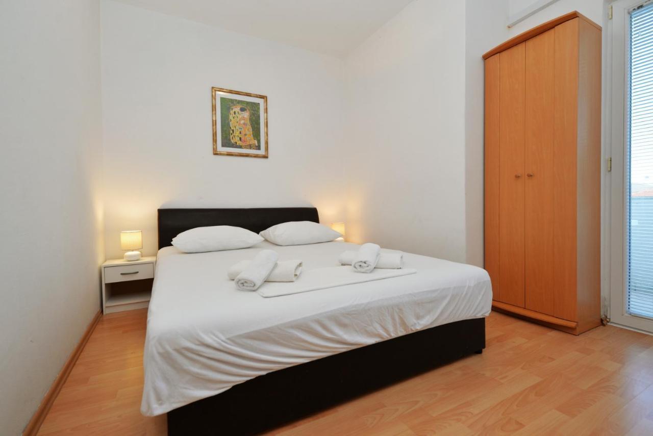 Apartmani Vedrana, มูร์แตร์ ภายนอก รูปภาพ