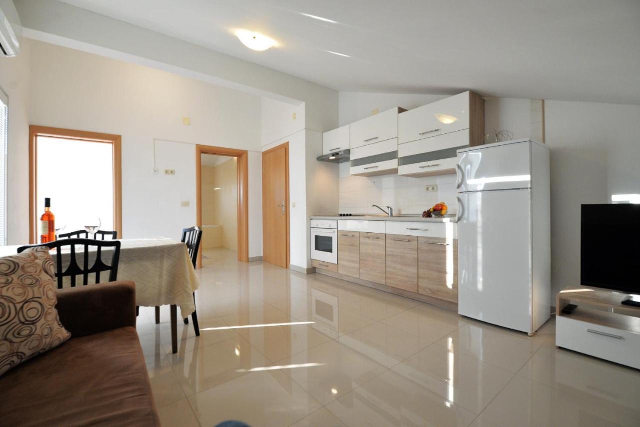 Apartmani Vedrana, มูร์แตร์ ภายนอก รูปภาพ