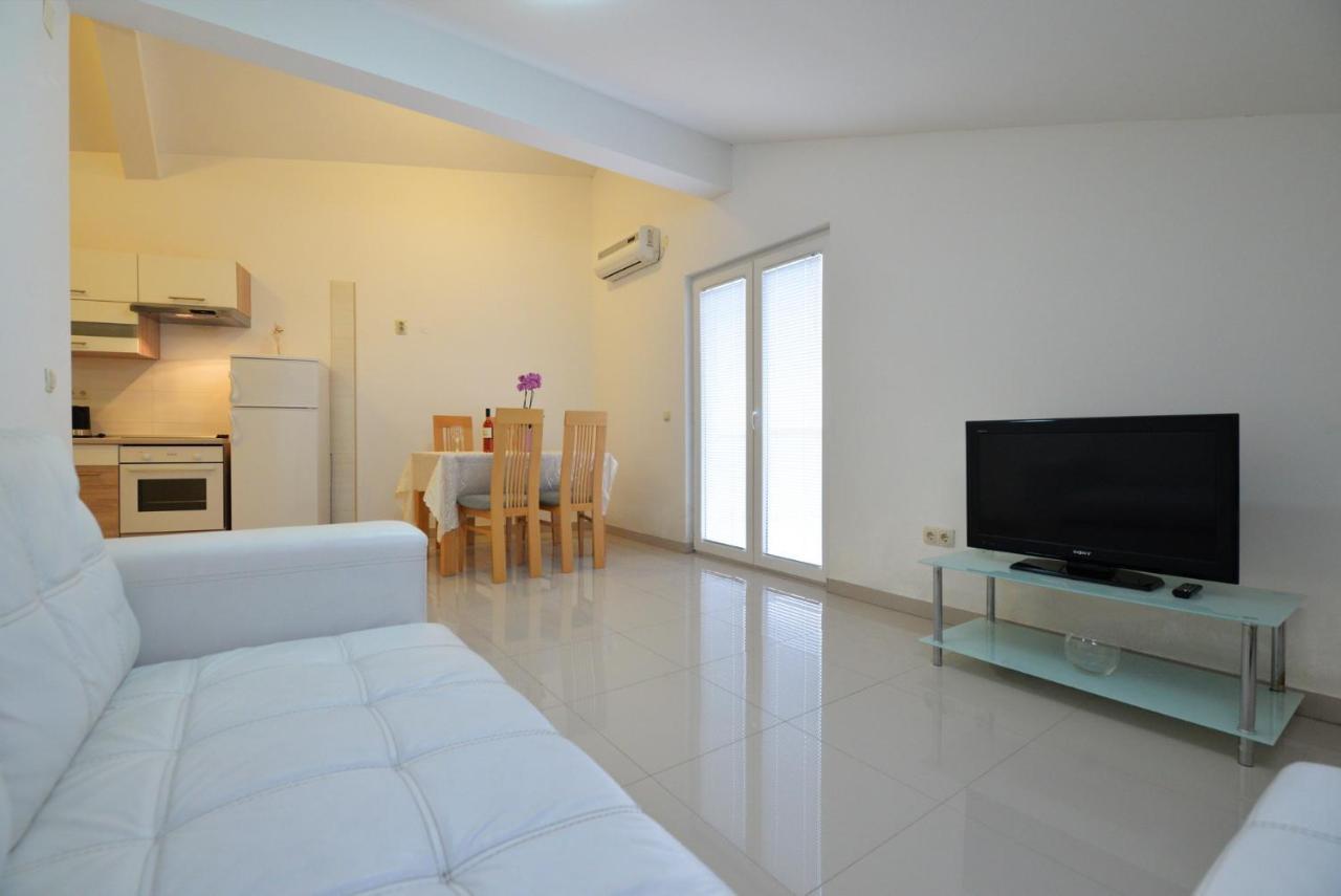 Apartmani Vedrana, มูร์แตร์ ภายนอก รูปภาพ