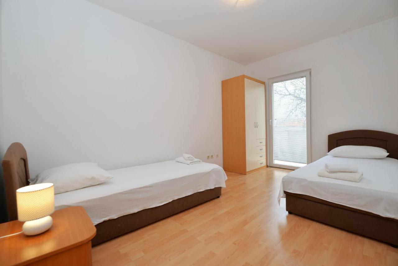 Apartmani Vedrana, มูร์แตร์ ภายนอก รูปภาพ