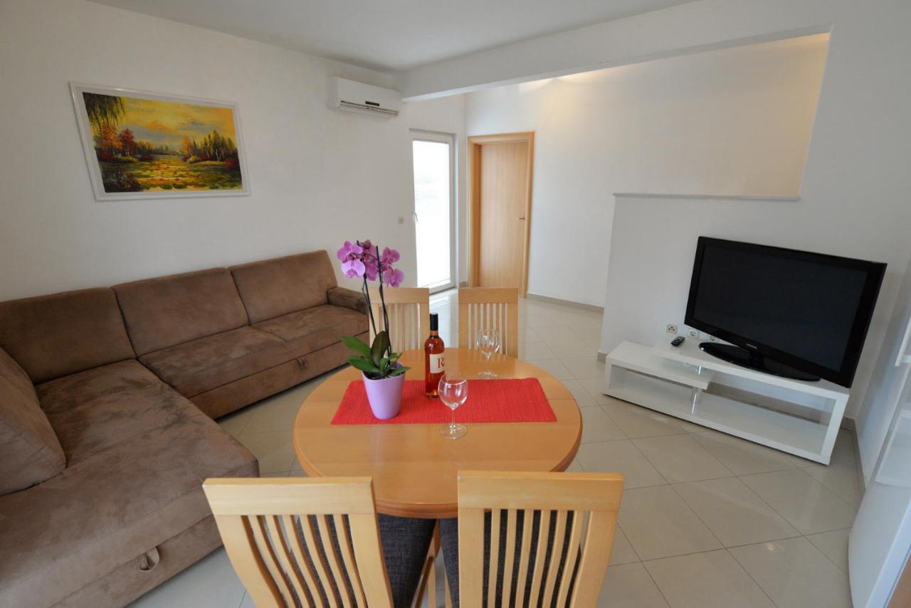 Apartmani Vedrana, มูร์แตร์ ภายนอก รูปภาพ