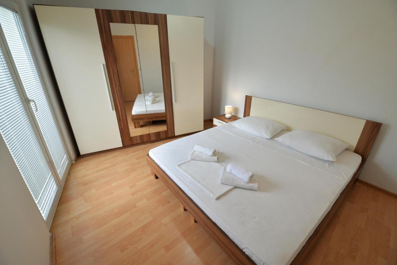 Apartmani Vedrana, มูร์แตร์ ภายนอก รูปภาพ