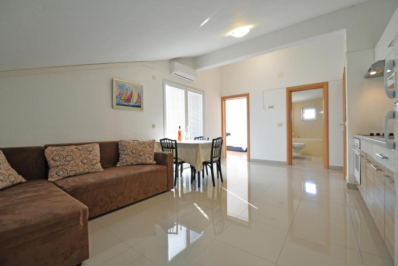Apartmani Vedrana, มูร์แตร์ ภายนอก รูปภาพ