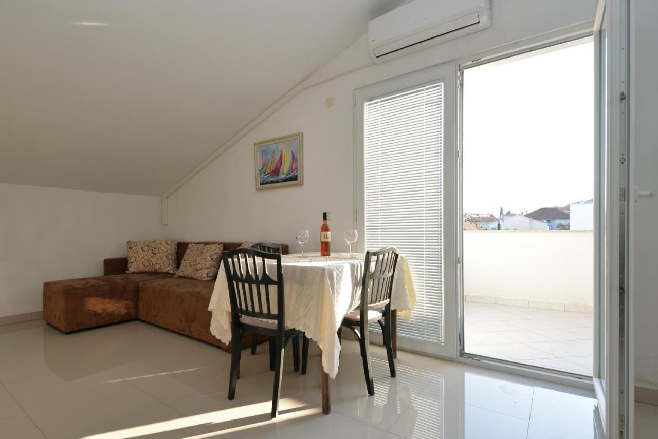 Apartmani Vedrana, มูร์แตร์ ภายนอก รูปภาพ