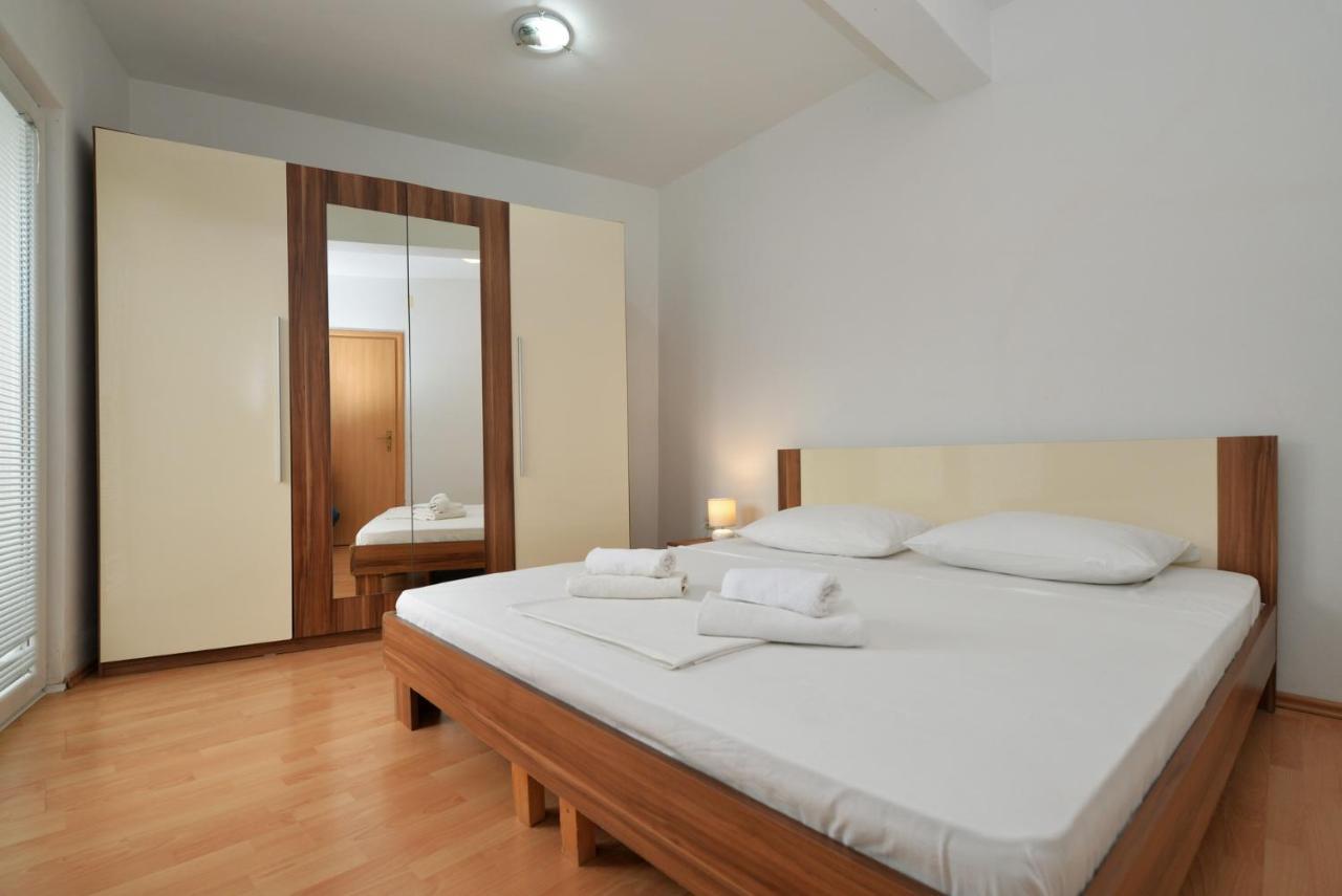 Apartmani Vedrana, มูร์แตร์ ภายนอก รูปภาพ