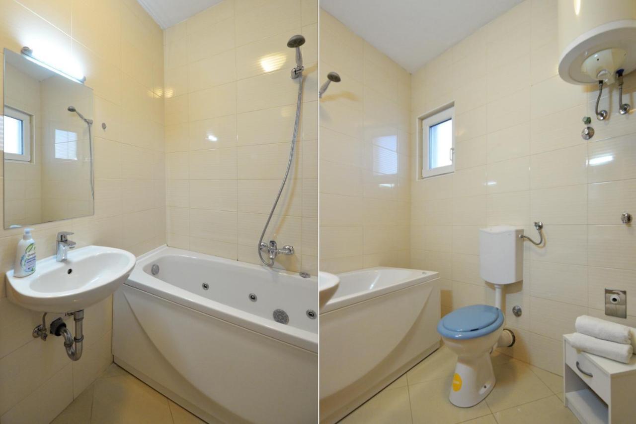 Apartmani Vedrana, มูร์แตร์ ภายนอก รูปภาพ