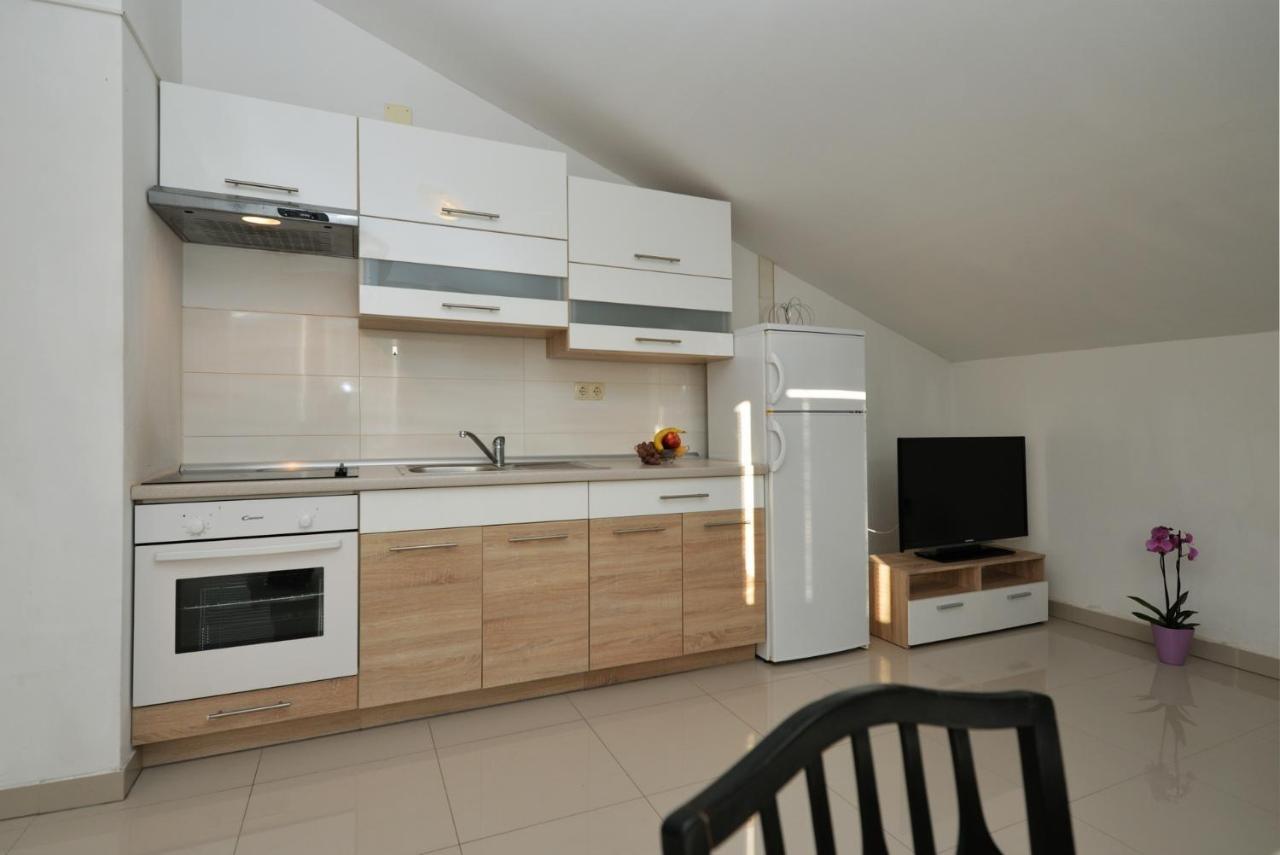 Apartmani Vedrana, มูร์แตร์ ภายนอก รูปภาพ